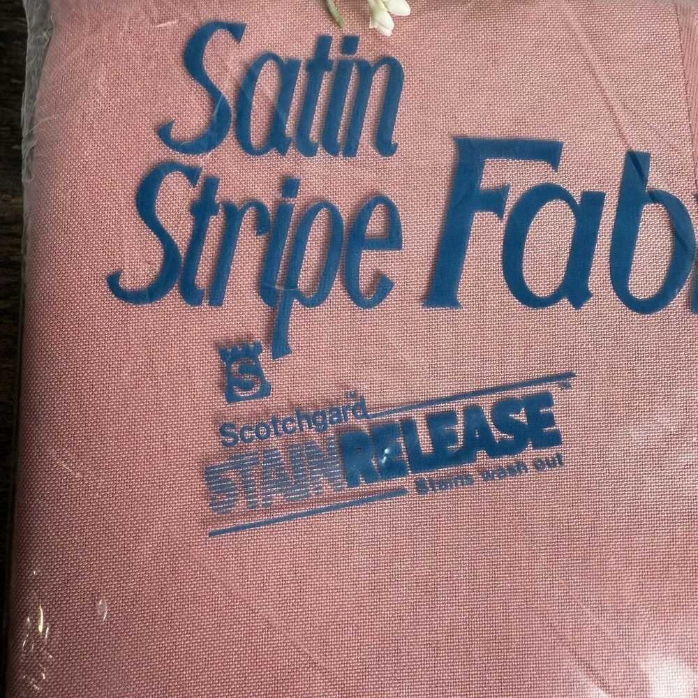 Vintage Pink Satin Stripe Tablecloth NOS‎ 60x102 Oblong Permanent Press